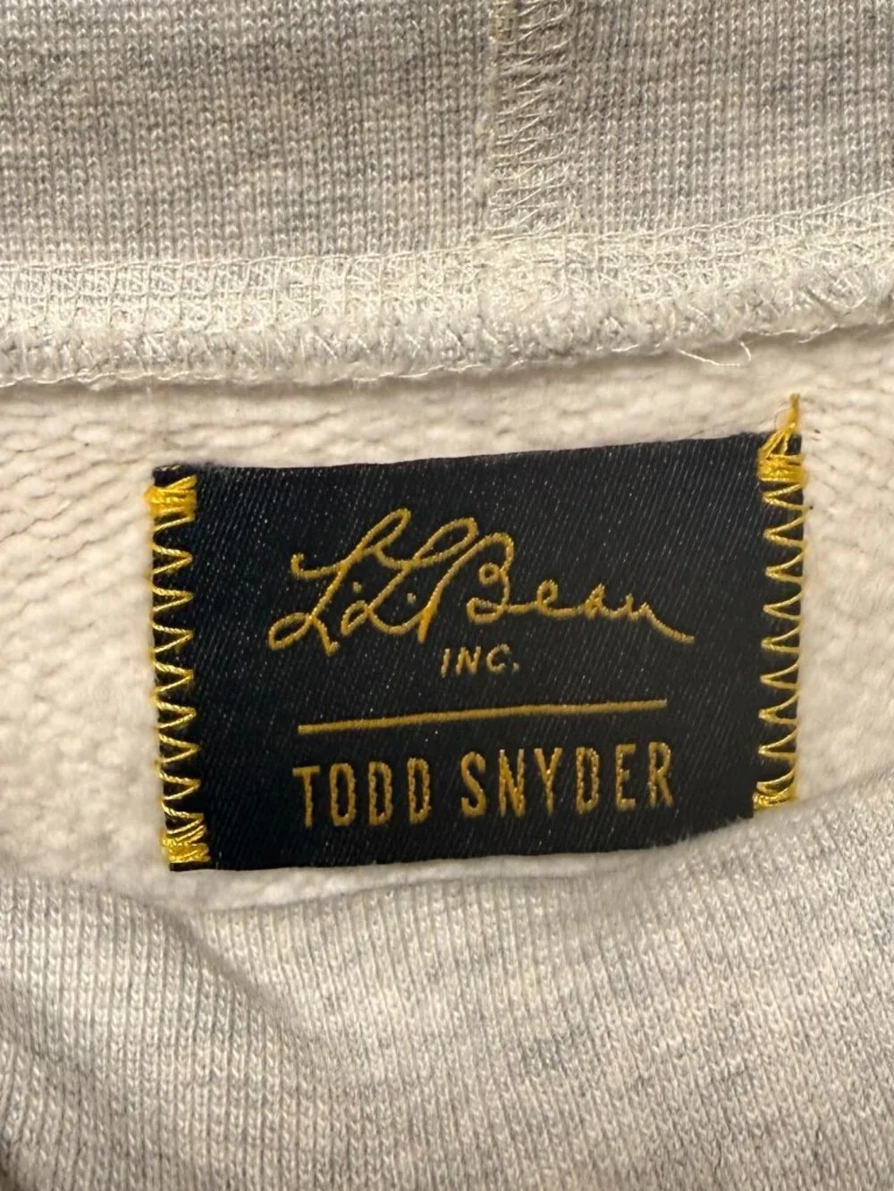 Todd Snyder LLBean Duck Scene Turtleneck |size medium | Rare & Collectible